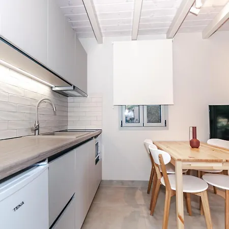 Helichrysum Lofts *