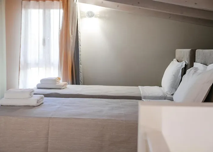 Helichrysum Lofts Apartamento Marathopoli