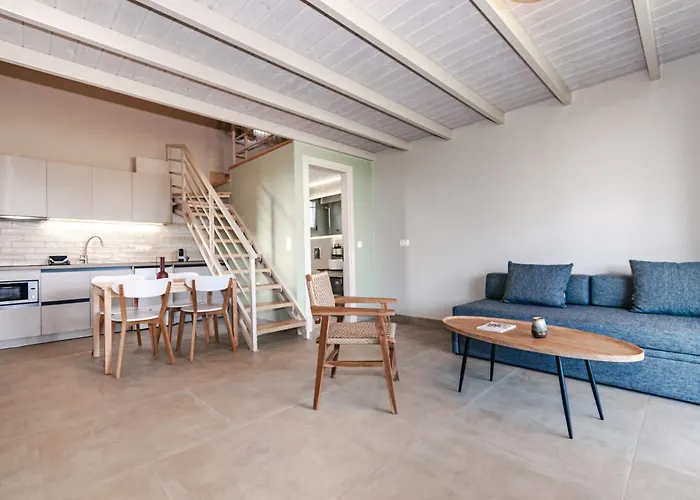 Helichrysum Lofts Apartamento Marathopoli