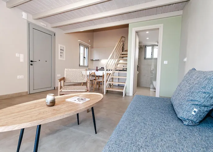 Helichrysum Lofts Appartement Marathopoli